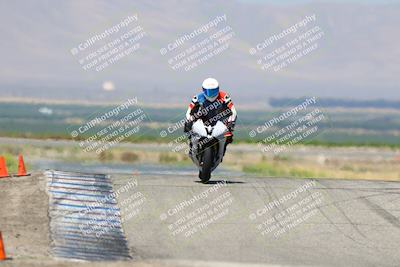 media/May-25-2025-Lets Ride (Sun) [[0ff033e448]]/A Group/11am (Grapevine)/